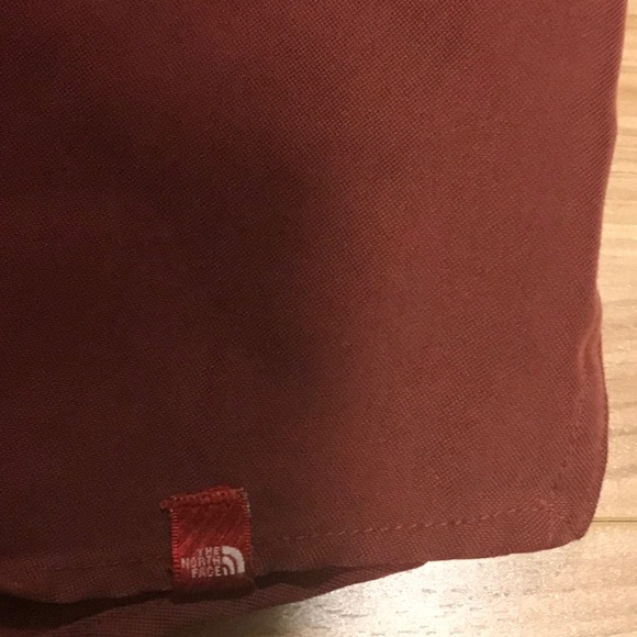 North Face long sleeve button down shirt - Picture 4 of 9